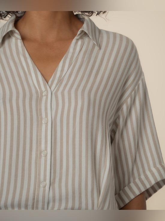 Kut from the Kloth Tops - KUT from the Kloth Donna Striped Top Size Large Ivory Taupe Linen Blend